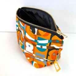 Peak District - Secret Spots - Wash Bag 7 Peak District - Secret Spots - Wash Bag -Home Furnishings Store PeakDistrictSecretSpotsWashBag03